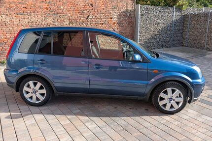 Ford Fusion 100.000 km 3.300 &euro; Aschaffenburg 63741