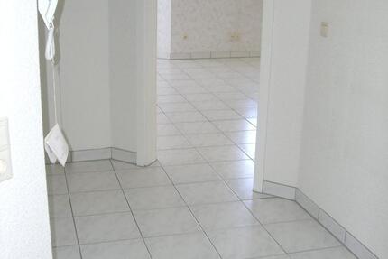 Wohnung Münster (Hessen) - 4 Zimmer, 100 m&sup2;, 990&euro; | Angebot:25805957