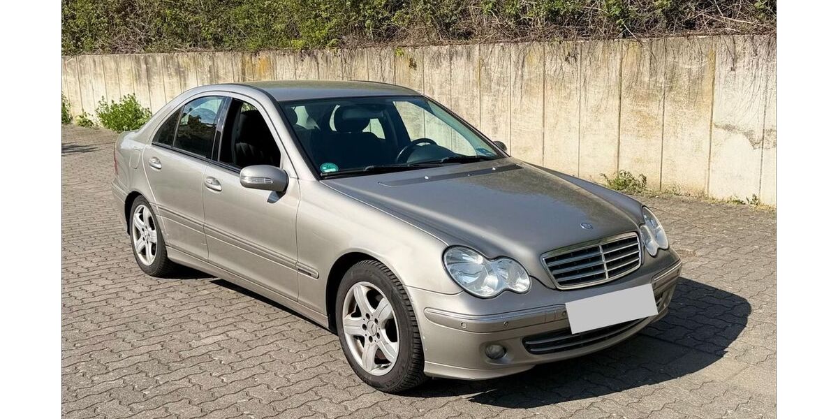 Mercedes-Benz C 220 311.000 km 3.800 &euro; Hainburg 63512