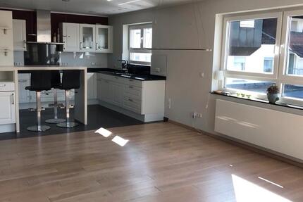 Haus Groß-Zimmern Zimmern - 11 Zimmer, 300 m&sup2;, 780.000&euro; | Angebot:23546511