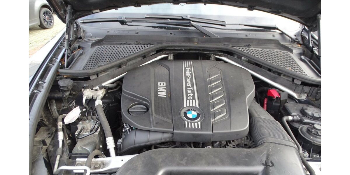 BMW X5 xDrive40d Panoramadach, Leder, Rückfahrkamera, 218.446 km 10.890 &euro; Rodgau 63110