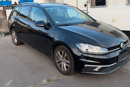 VW Golf 208.543 km 4.900 &euro; Biebergemünd-Kassel 63599
