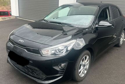 Kia Rio 49.300 km 11.800 &euro; Laufach 63846