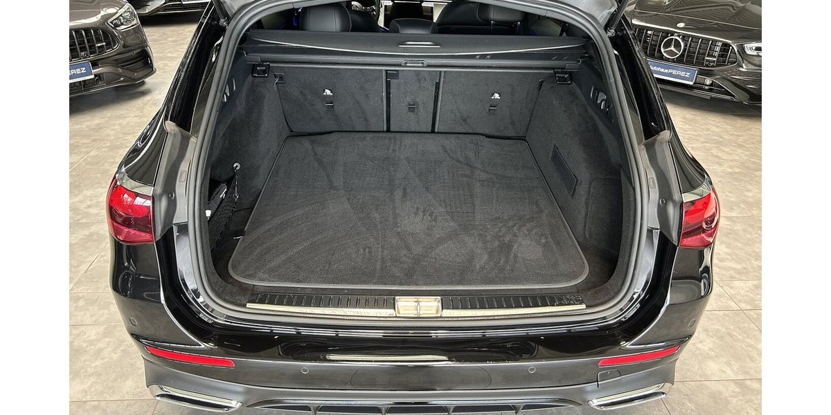 Mercedes-Benz E 200 T AMG DISTRONIC-NIGHT-AHK-LENKRADHEIZUNG! 39.999 km 43.499 &euro; Groß-Umstadt 64823