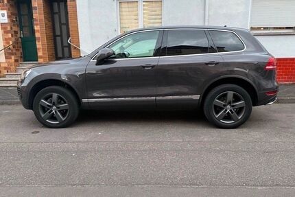 VW Touareg 198.700 km 13.500 &euro; Hanau 63450