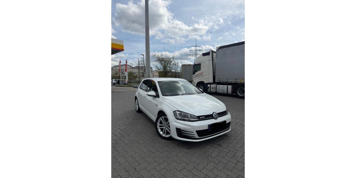 VW Golf 188.000 km 10.990 &euro; Aschaffenburg 63741