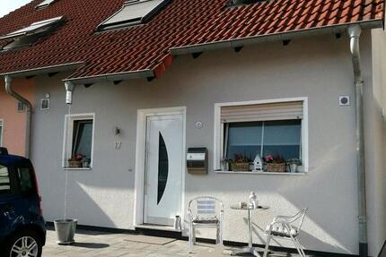 Haus Hasselroth - 4 Zimmer, 122 m&sup2;, 490.000&euro; | Angebot:23065621