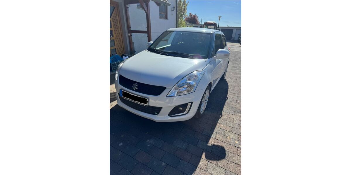 Suzuki Swift 141.208 km 6.500 &euro; Freudenberg 97896