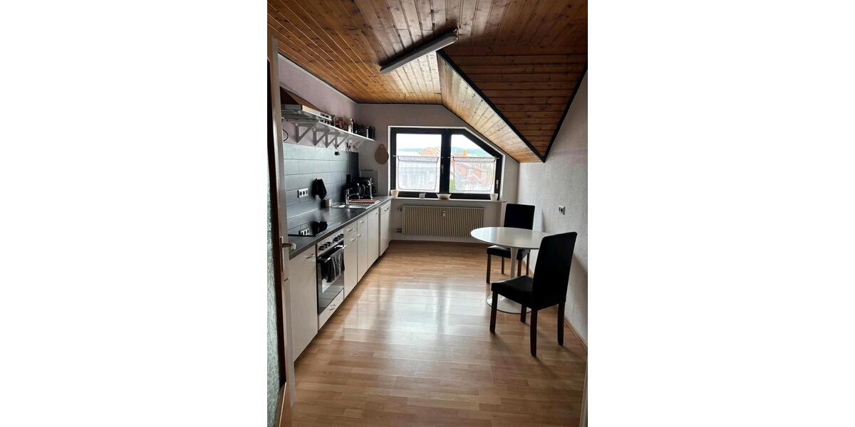 Dachgeschoßwohnung Aschaffenburg Gailbach - 3 Zimmer, 85 m&sup2;, 700&euro; | Angebot:26620659