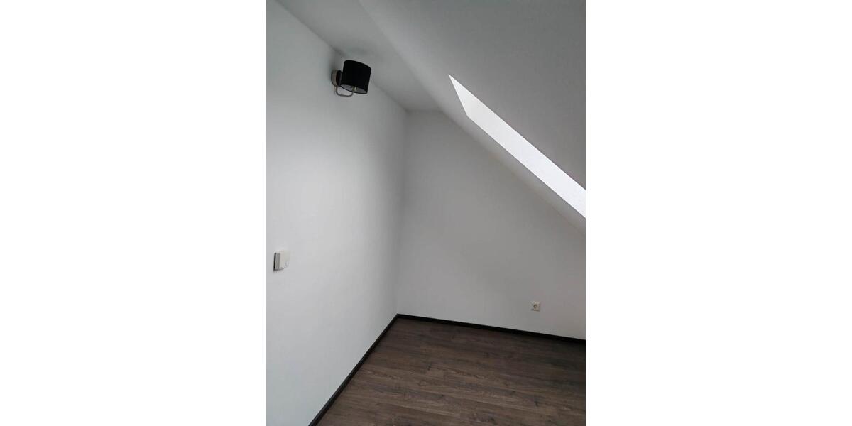Etagenwohnung Münster (Hessen) - 5 Zimmer, 146 m&sup2;, 2.000&euro; | Angebot:26660233