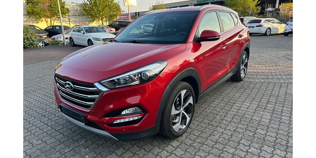 Hyundai TUCSON 119.000 km 11.900 &euro; Wörth am Main 63939
