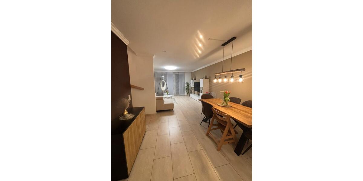 Reihenhaus Hösbach - 5 Zimmer, 145 m&sup2;, 1.700&euro; | Angebot:25590831