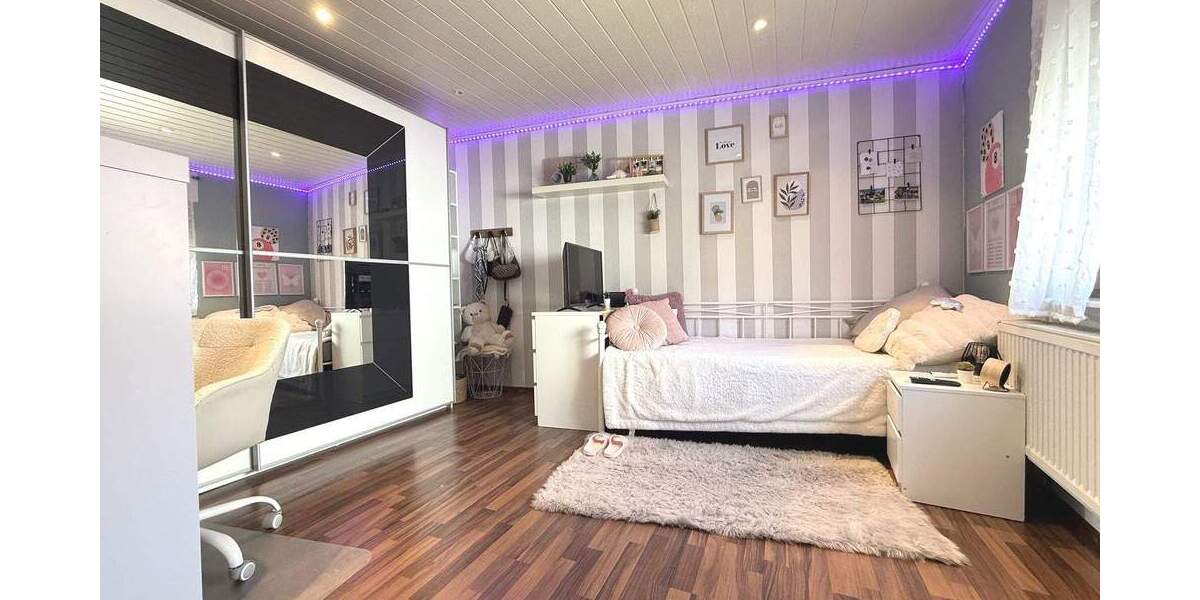 Einfamilienhaus Ronneburg Hüttengesäß - 3 Zimmer, 105 m&sup2;, 329.000&euro; | Angebot:25778722