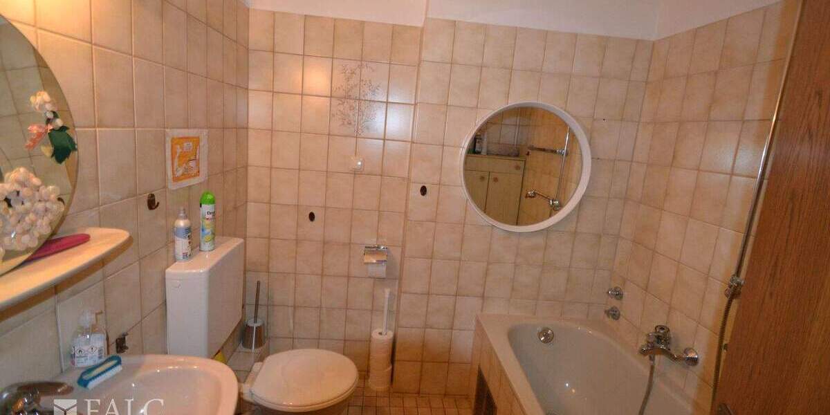 Etagenwohnung Hanau - 3 Zimmer, 79 m&sup2;, 995&euro; | Angebot:25677996