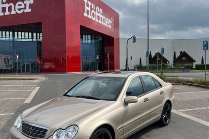 Mercedes-Benz C 180 198.000 km 3.999 &euro; Gründau 63584