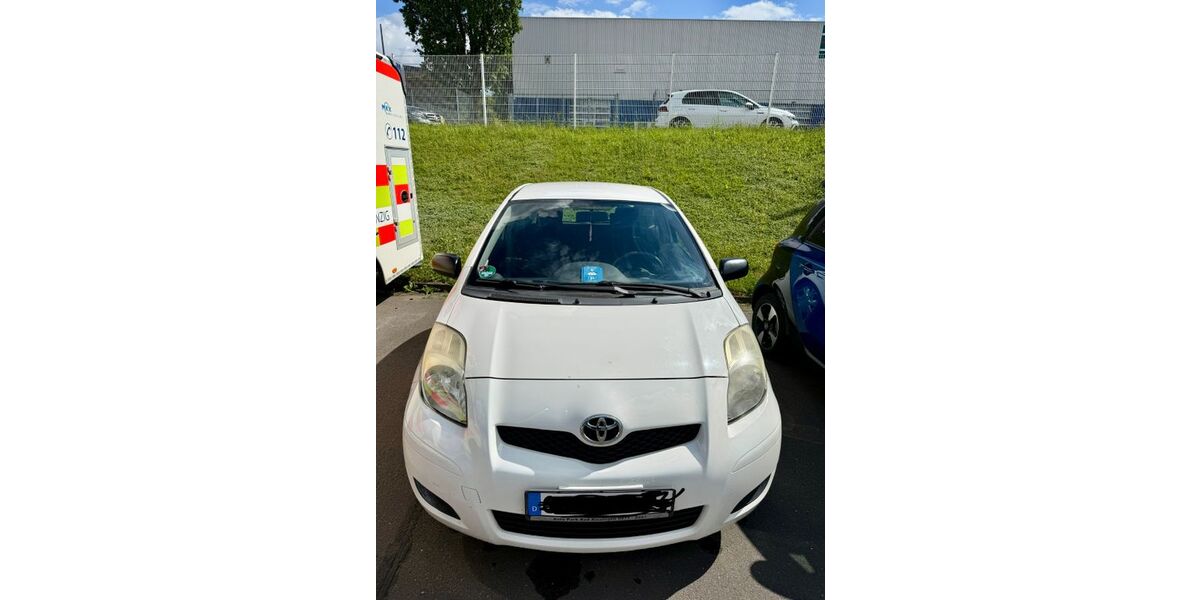 Toyota Yaris 182.280 km 2.199 &euro; Dietzenbach 63128