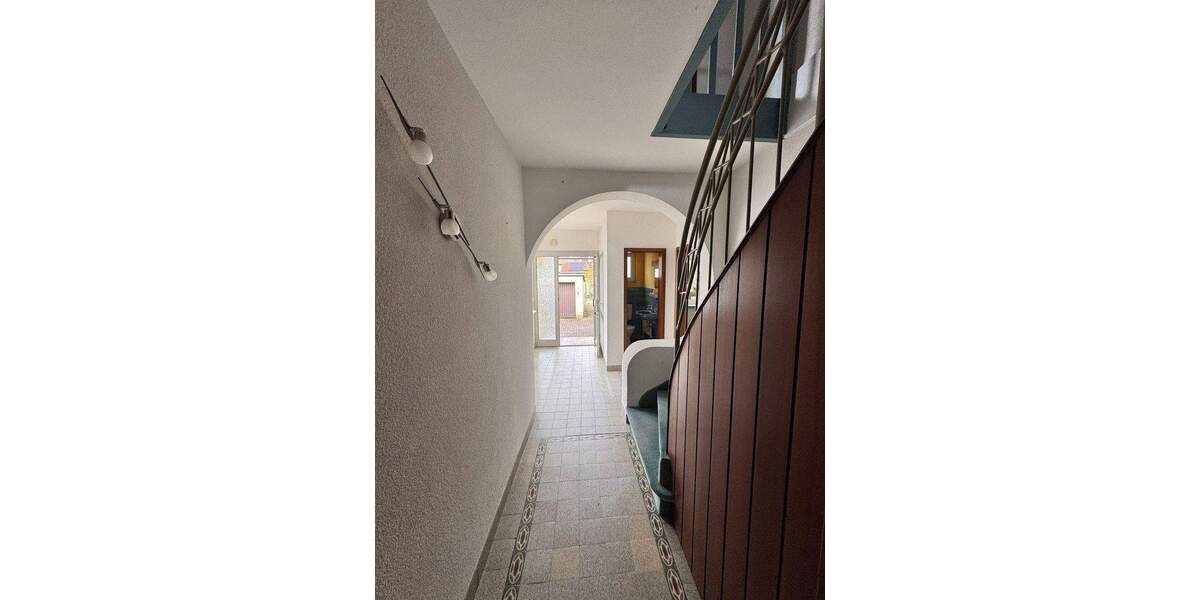 Einfamilienhaus Kleinostheim - 7 Zimmer, 128 m&sup2;, 420.000&euro; | Angebot:25756411