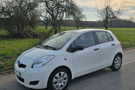Toyota Yaris 62.600 km 5.800 &euro; Kleinostheim 63801
