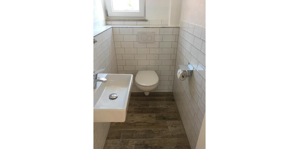 Einfamilienhaus Bürgstadt - 9 Zimmer, 170 m&sup2;, 1.500&euro; | Angebot:25293835