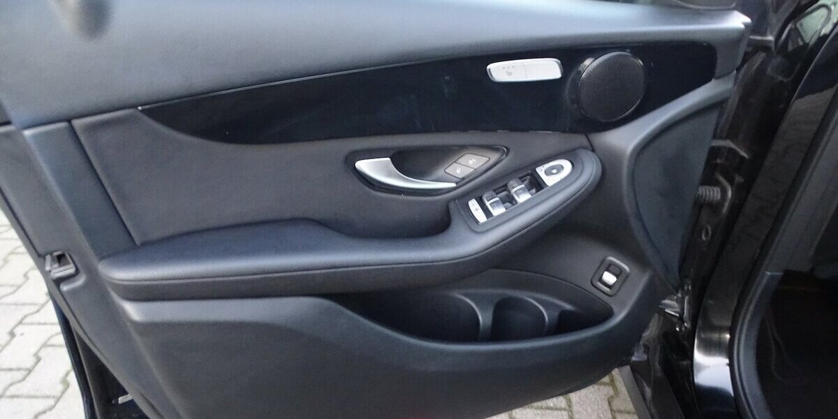 Mercedes-Benz GLC 400 d 4M Rückfahrkamera, LED-Scheinwerfer, Nav 160.000 km 28.890 &euro; Rodgau 63110