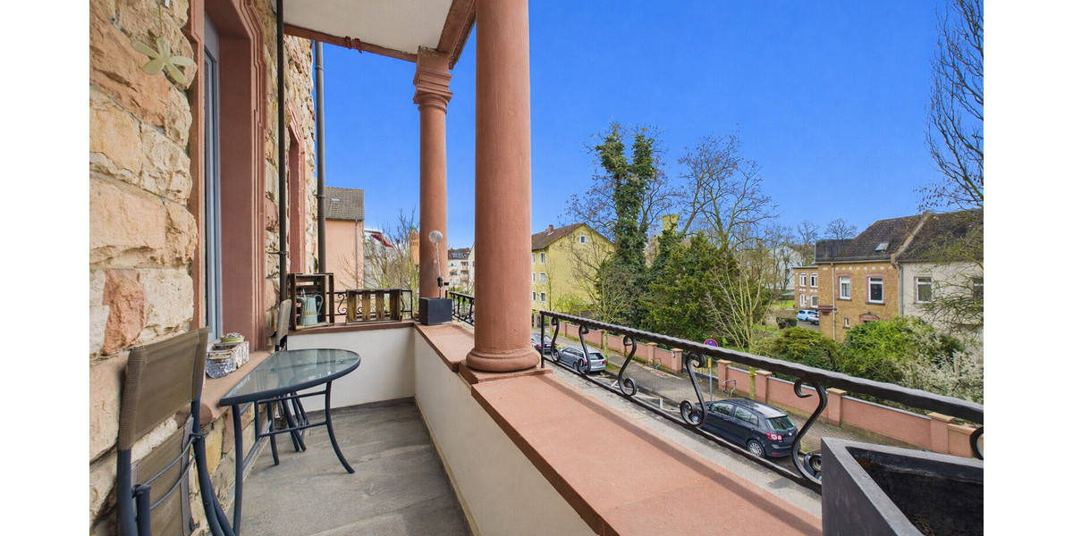 Exklusive 2-Zimmer-Wohnung mit Balkon, moderner Einbauküche und Stellplatz in Hanau - Etagenwohnung Hanau | Angebot:26019443