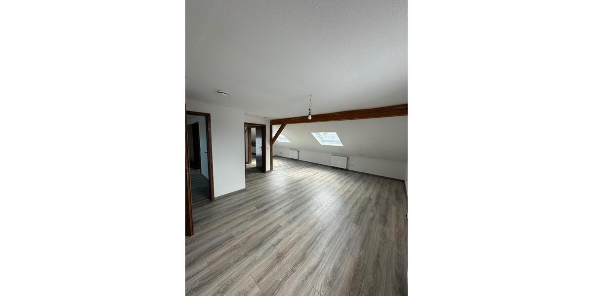 Dachgeschoßwohnung Hanau Groß-Steinheim - 2.5 Zimmer, 50 m&sup2;, 690&euro; | Angebot:26317162