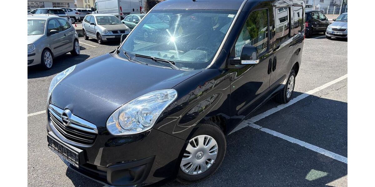 Opel Combo 210.000 km 3.799 &euro; Freudenberg 97896