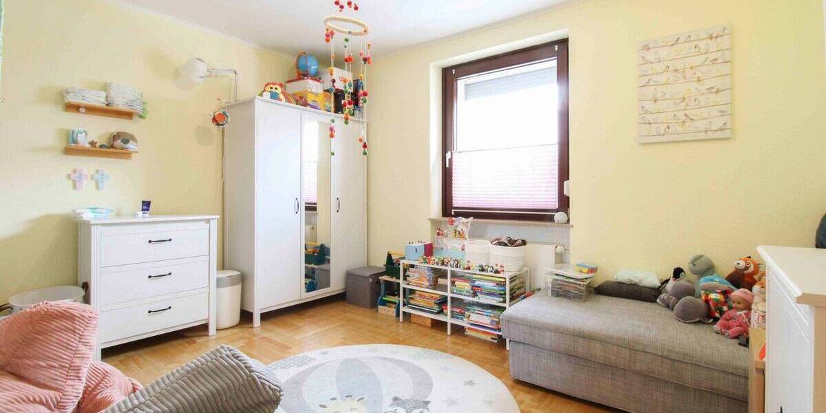 Etagenwohnung Gelnhausen - 3 Zimmer, 91 m&sup2;, 299.000&euro; | Angebot:26244747