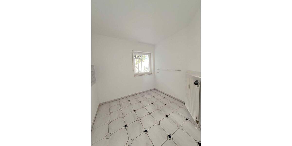 Terrassenwohnung Gelnhausen - 3 Zimmer, 122 m&sup2;, 365.000&euro; | Angebot:25799379