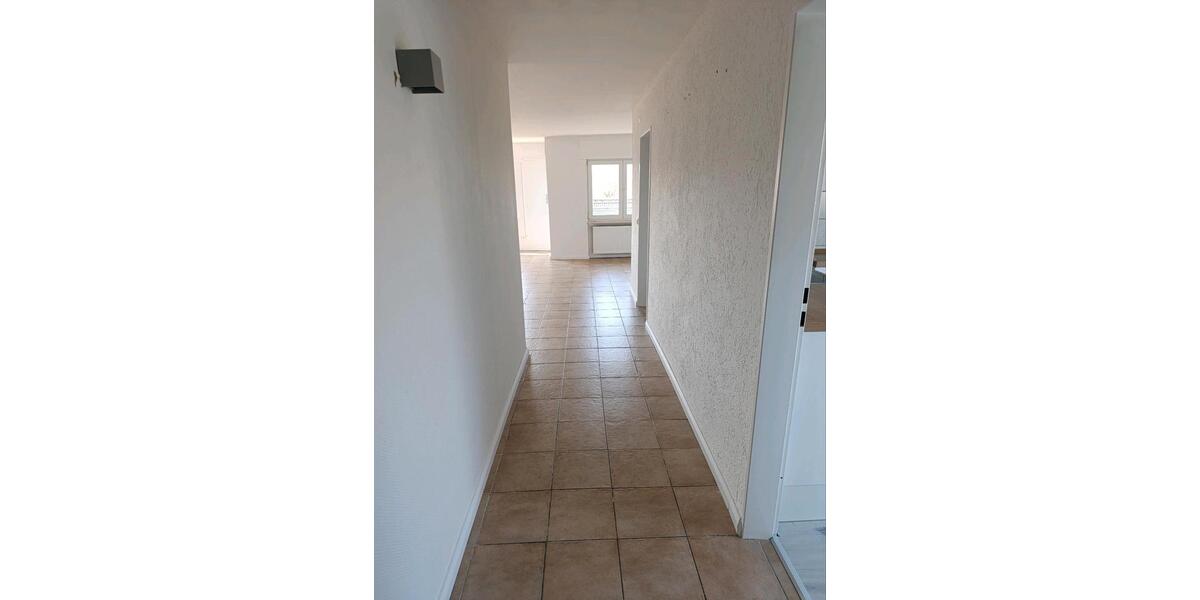 Dachgeschoßwohnung Rodenbach - 1 Zimmer, 60 m&sup2;, 750&euro; | Angebot:26004094