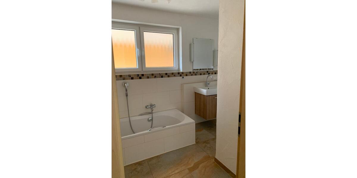 Erdgeschoßwohnung Aschaffenburg Österreicher Kolonie - 4 Zimmer, 104 m&sup2;, 1.500&euro; | Angebot:26278701