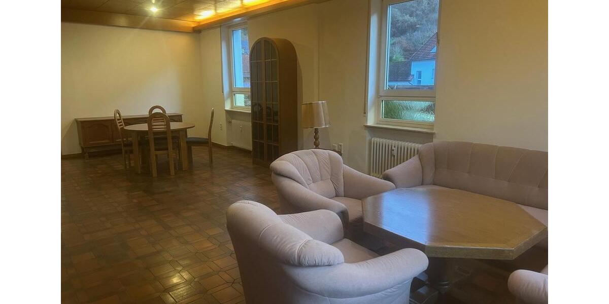 Erdgeschoßwohnung Bessenbach - 2 Zimmer, 135 m&sup2;, 1.100&euro; | Angebot:25722555