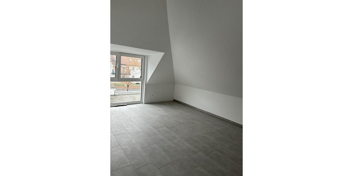 Dachgeschoßwohnung Erlensee - 3 Zimmer, 88 m&sup2;, 1.650&euro; | Angebot:26248546