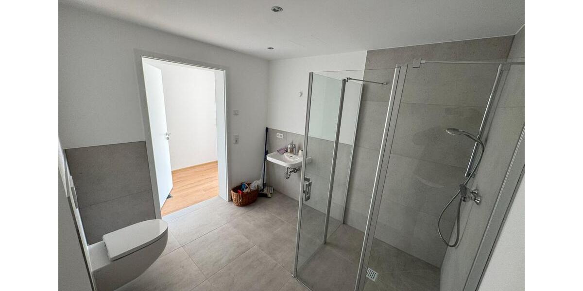 Etagenwohnung Kleinheubach - 2 Zimmer, 47 m&sup2;, 679&euro; | Angebot:25022774