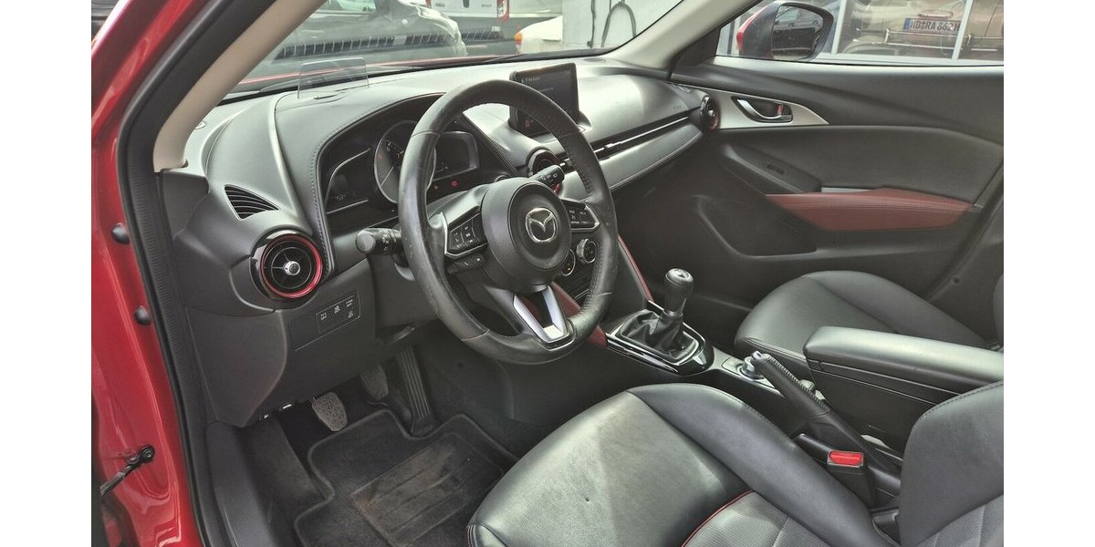 Peugeot 2008 Allure, Klima, Navi, Pano, Carplay,Leder, Sit 70.550 km 9.590 &euro; Rodgau 63110