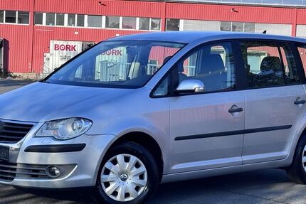 VW Touran 159.823 km 4.700 &euro; Dietzenbach 63128
