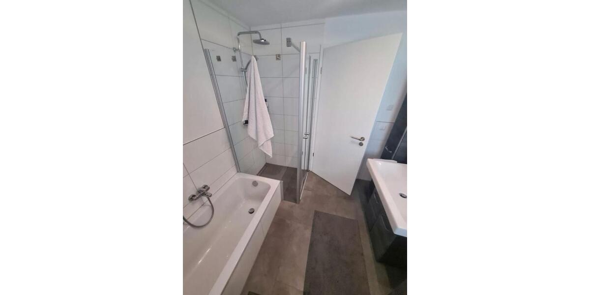 Etagenwohnung Elsenfeld - 4 Zimmer, 120 m&sup2;, 1.250&euro; | Angebot:25942820