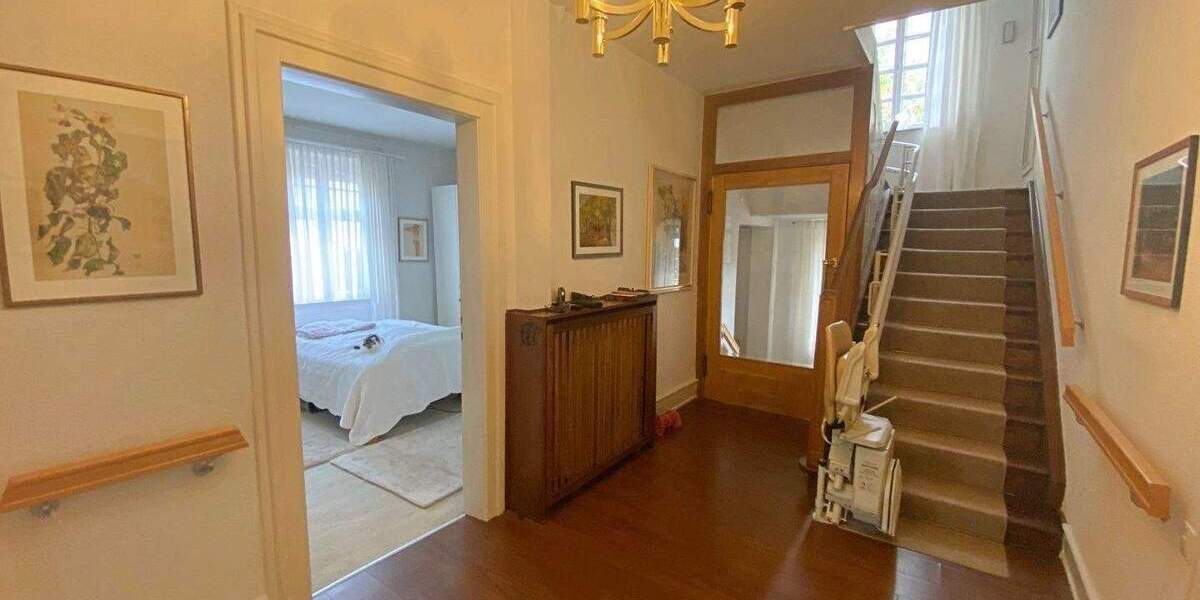 Mehrfamilienhaus, Wohnhaus Hainburg Hainstadt - 9 Zimmer, 320 m&sup2;, 330.000&euro; | Angebot:26027681