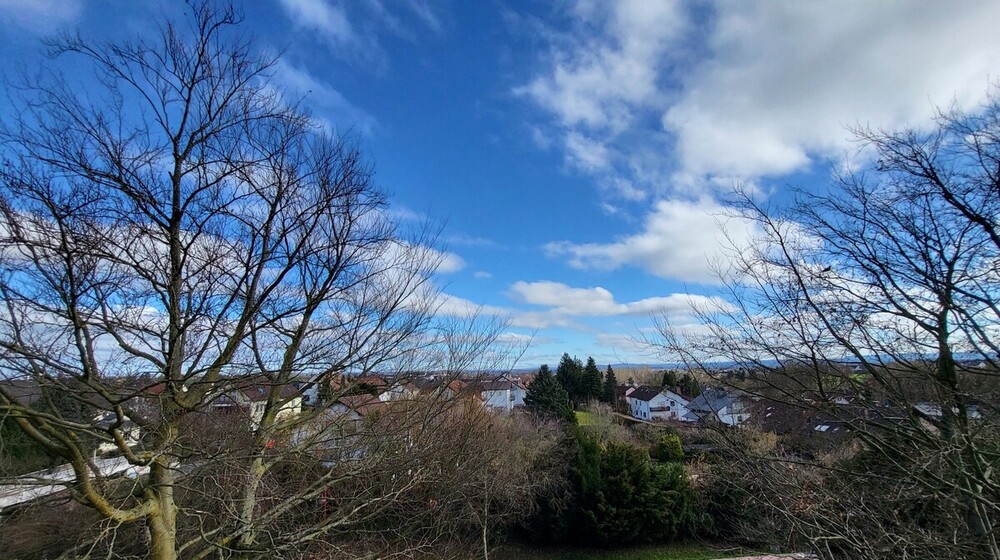 Modern sanierte 3 Zimmer-ETW in Ruhe und Blicklage - Etagenwohnung Bruchköbel | Angebot:26348249