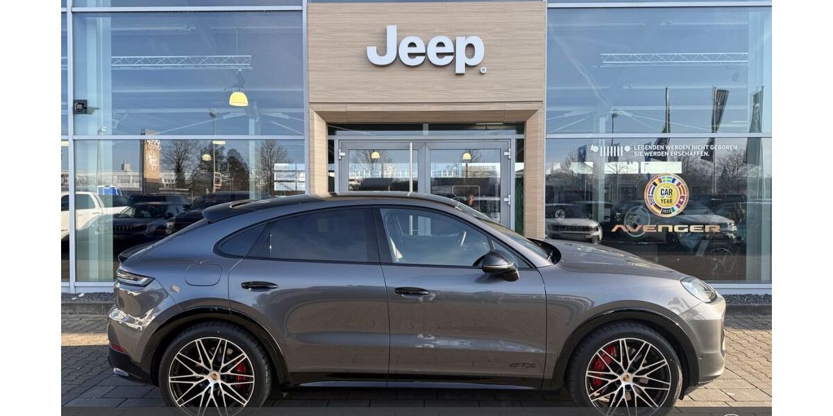 Porsche Cayenne 27.450 km 135.999 &euro; Aschaffenburg 63741