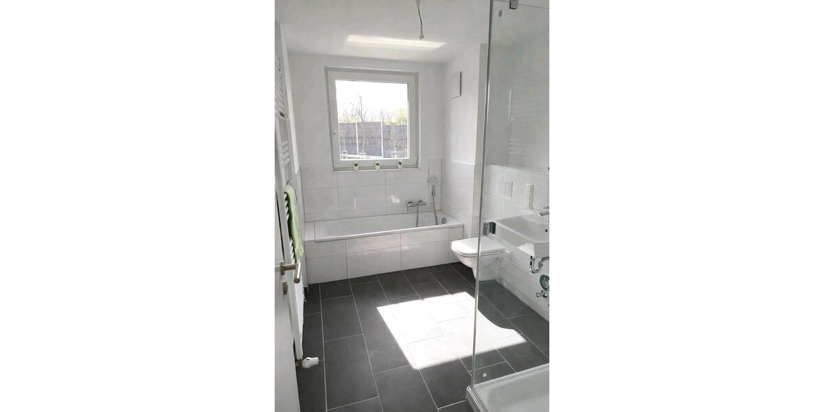 Etagenwohnung Hanau Großauheim - 3 Zimmer, 93 m&sup2;, 1.400&euro; | Angebot:25831936