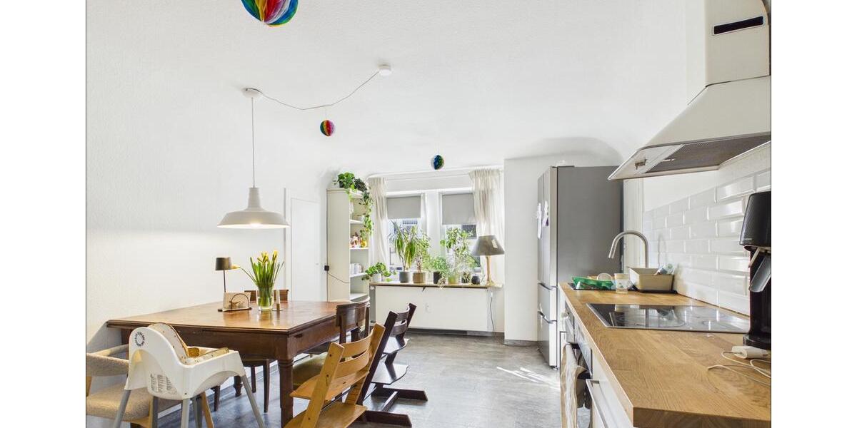 Etagenwohnung Aschaffenburg Österreicher Kolonie - 4 Zimmer, 140 m&sup2;, 1.820&euro; | Angebot:25440810