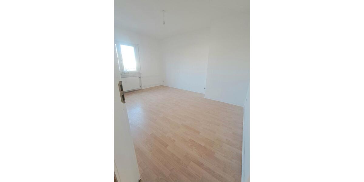 Etagenwohnung Hanau - 3 Zimmer, 73 m&sup2;, 880&euro; | Angebot:26039767