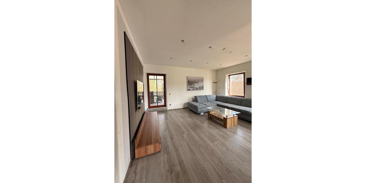 Etagenwohnung Hösbach - 4 Zimmer, 135 m&sup2;, 330.000&euro; | Angebot:25793999