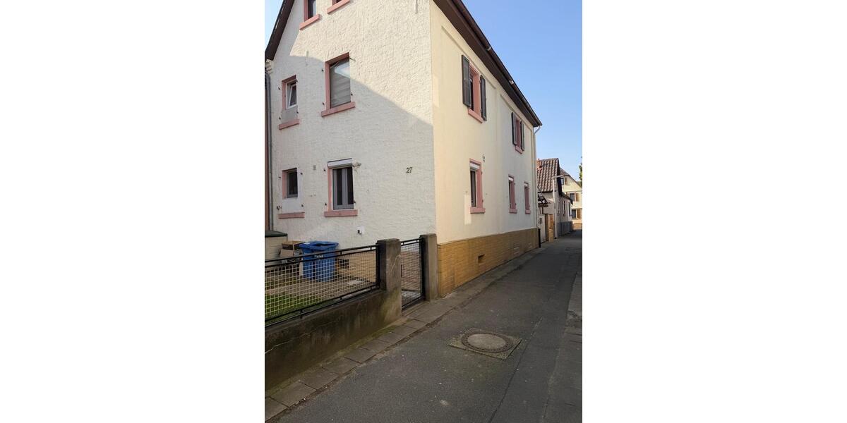 Einfamilienhaus Reinheim - 7 Zimmer, 165 m&sup2;, 1.500&euro; | Angebot:26657052