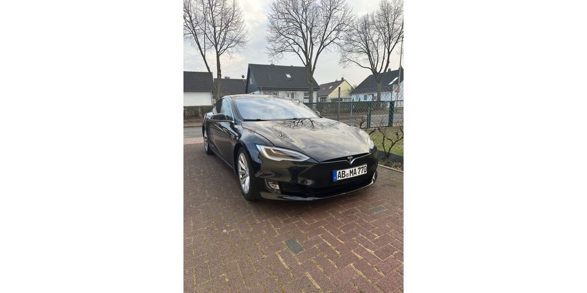 Tesla Model S 313.000 km 16.800 &euro; Großostheim 63762