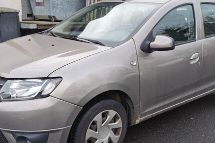 Dacia Sandero 173.614 km 1.999 &euro; Aschaffenburg 63741
