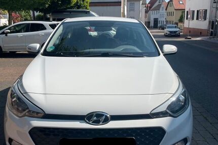 Hyundai i20 73.560 km 6.450 &euro; Dietzenbach 63128