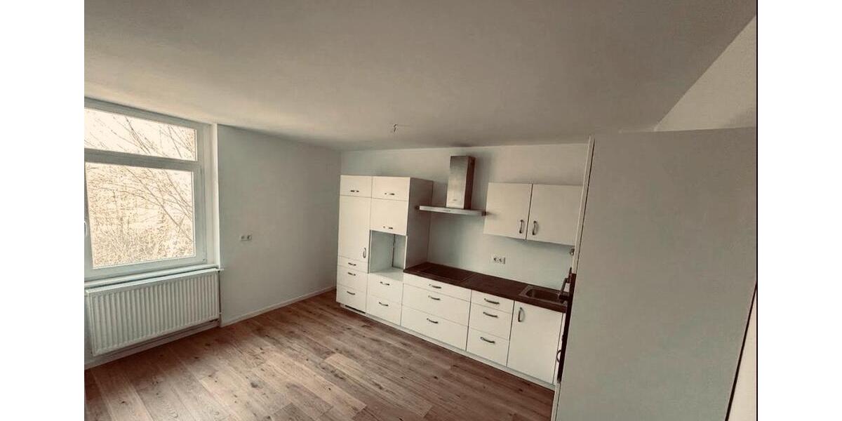 Etagenwohnung Hanau - 3 Zimmer, 95 m&sup2;, 1.200&euro; | Angebot:26235610