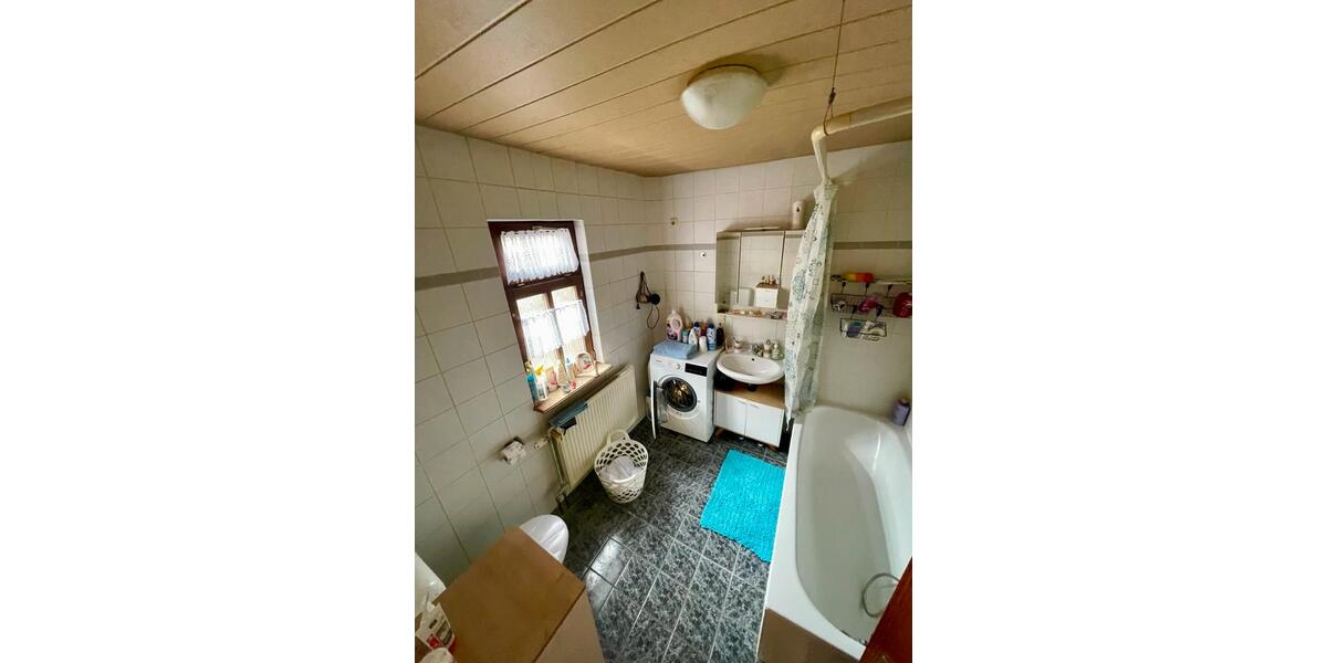 Etagenwohnung Breuberg - 5 Zimmer, 140 m&sup2;, 110.000&euro; | Angebot:26129325